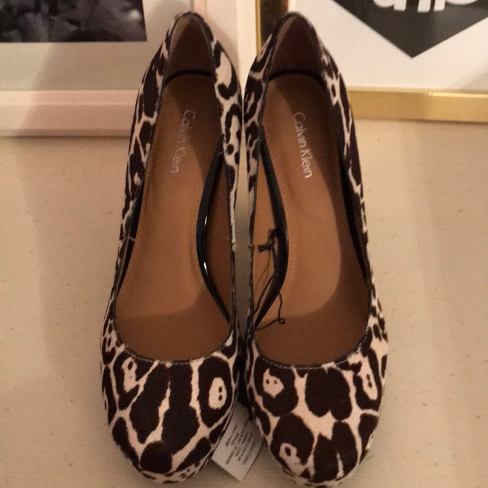 NWT: Calvin Klein Cowhair Platform Heels, Size 8